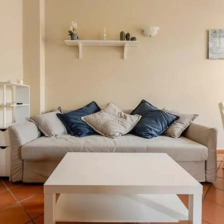 Apartament Paradise Apartment, Comfort E Private Parking
