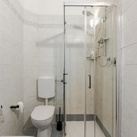 Paradise Apartment, Comfort E Private Parking Apartament *