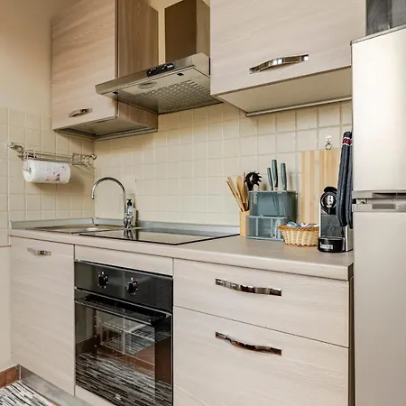 Apartament Paradise Apartment, Comfort E Private Parking Prato (Prato)
