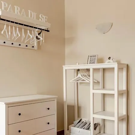 Apartament Paradise Apartment, Comfort E Private Parking